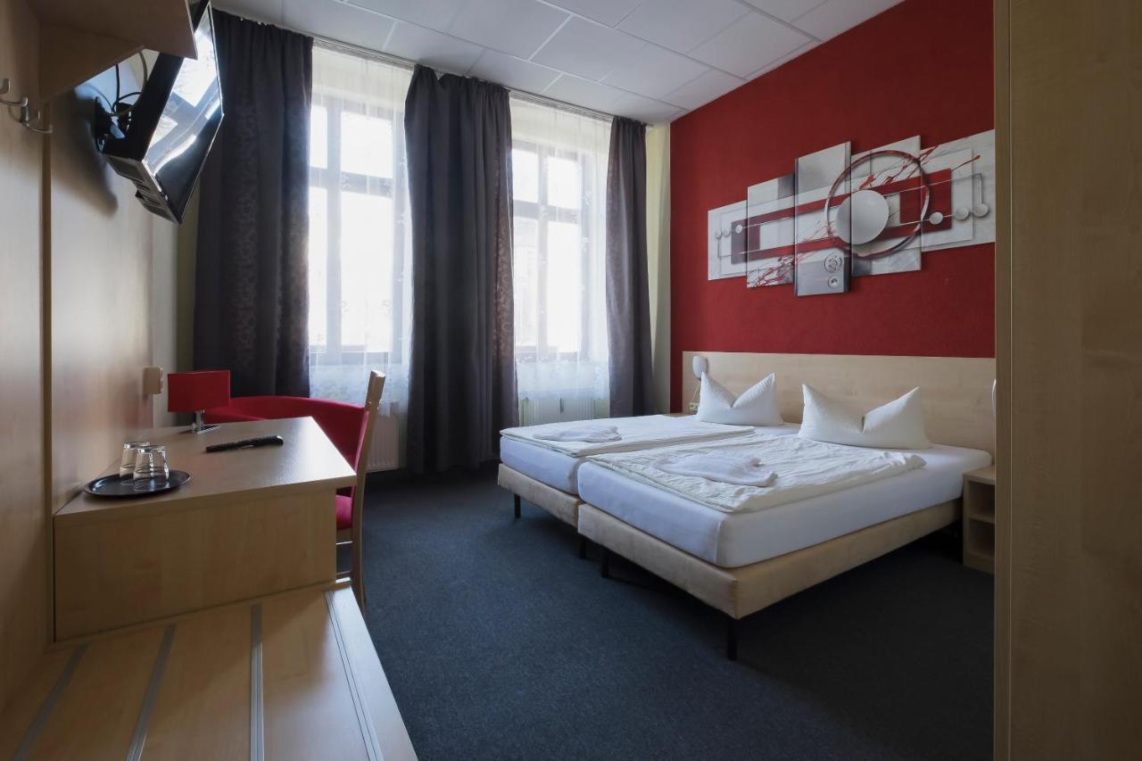 Gaestehaus Lisakowski Pension Am Brautwiesenpark Görlitz Eksteriør bilde
