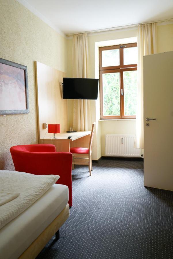 Gaestehaus Lisakowski Pension Am Brautwiesenpark Görlitz Eksteriør bilde